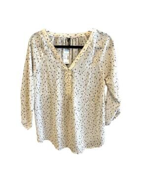 Maurice's | Women's Cream Lightweight Blouse | Size Medium | NWT | 0826